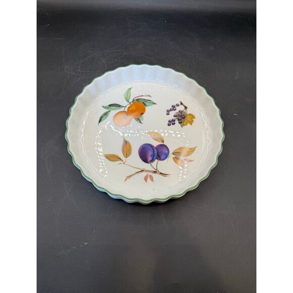 Royal Worcester Evesham flan dish - made in England -approx 9"diameter - Picture 2 of 7